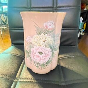 RARE! Toyo Japan Oval Vase With Blooming Peonies Pink Gold Rim &
Accents 7" Tall